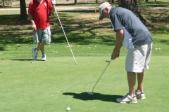 Bob-Borger-concentrates-watched-by-Adam-Borger-resize